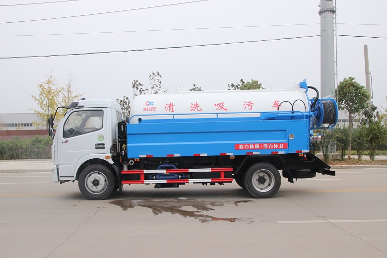 多利卡7方清洗吸污車(chē)