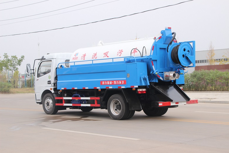 東風(fēng)8方清洗吸污車(chē)